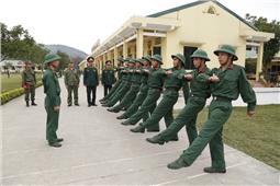 Bộ Tham mưu Quân khu: Kiểm tra công tác xây dựng chính quy, huấn luyện chiến sĩ mới tại Trung đoàn 246